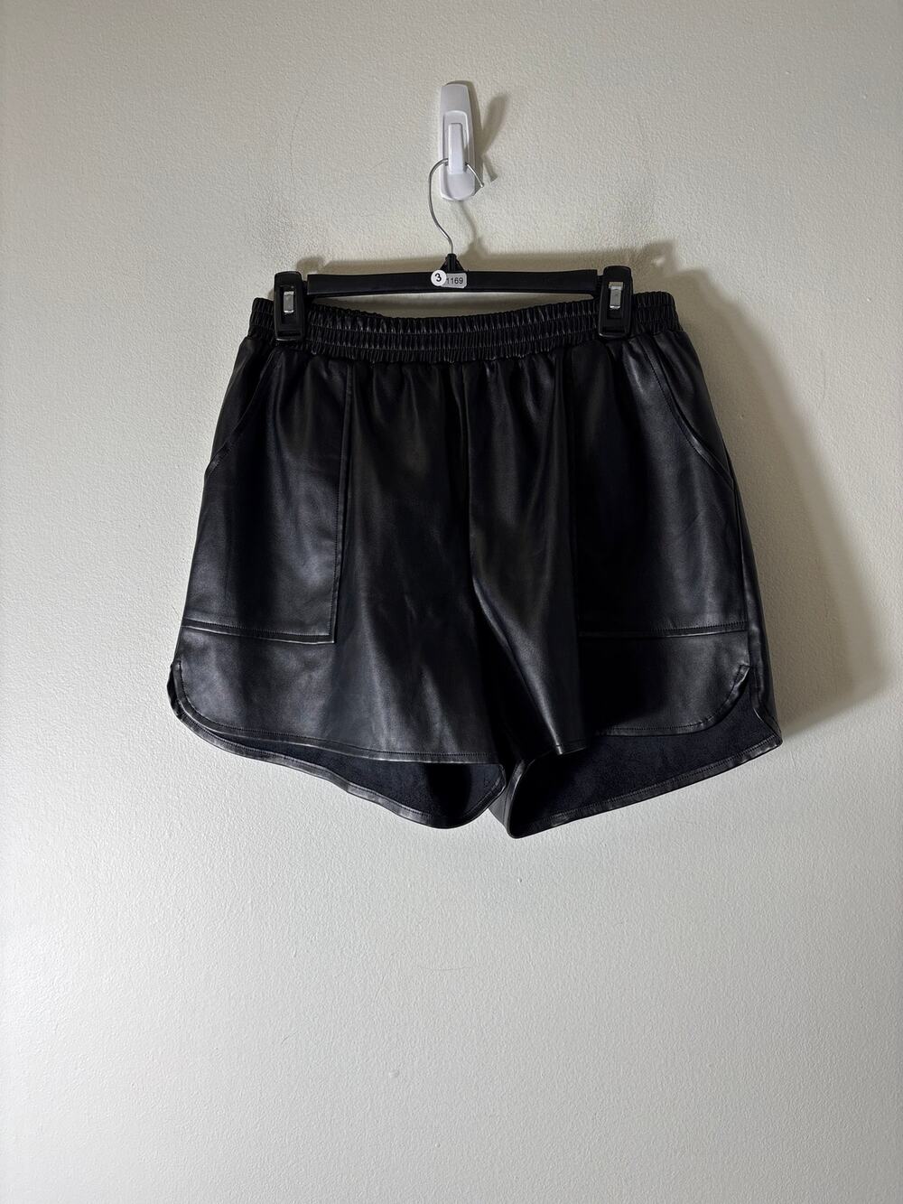 NWT Joy Joy Black Genuine Leather A-Line Short Shorts Sz M